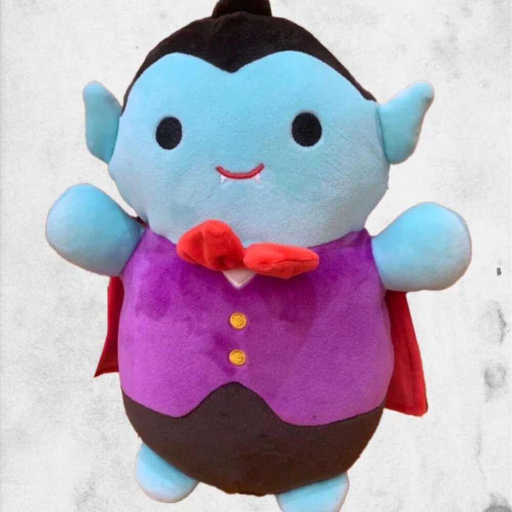 Squishmallow - Vince the Vampire - Hug Mees 10 in NWT